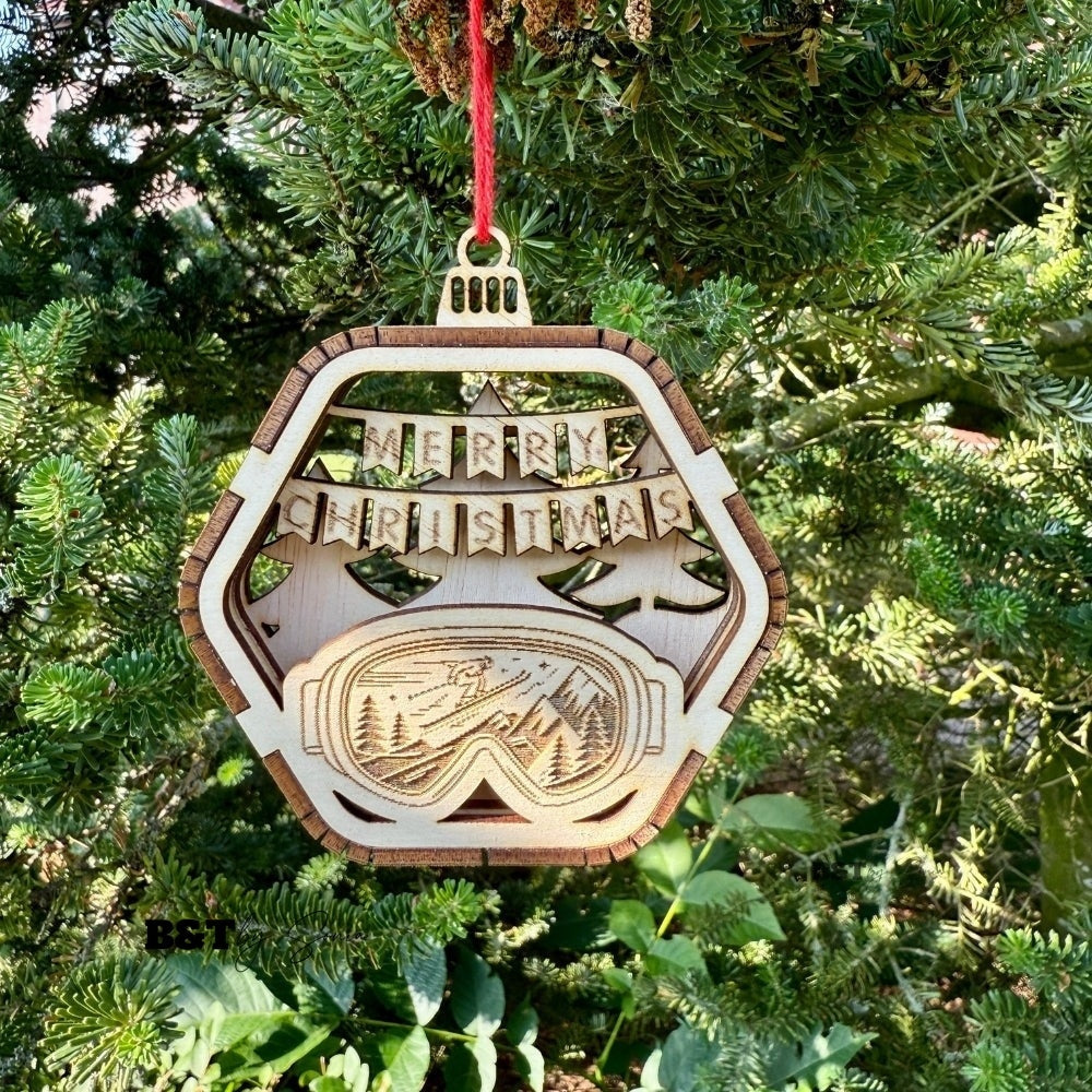 BT by Sonia 3D-Weihnachtskugel aus Holz Skifahren