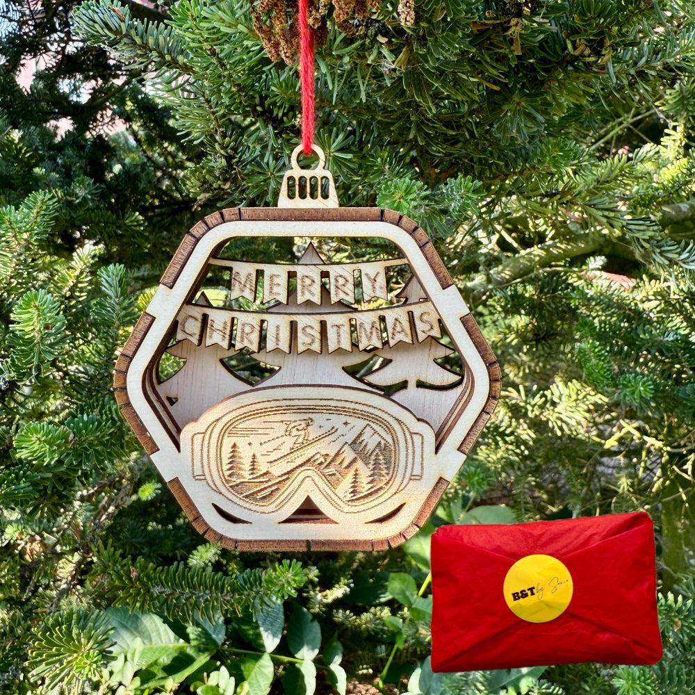 BT by Sonia 3D-Weihnachtskugel aus Holz Skifahren