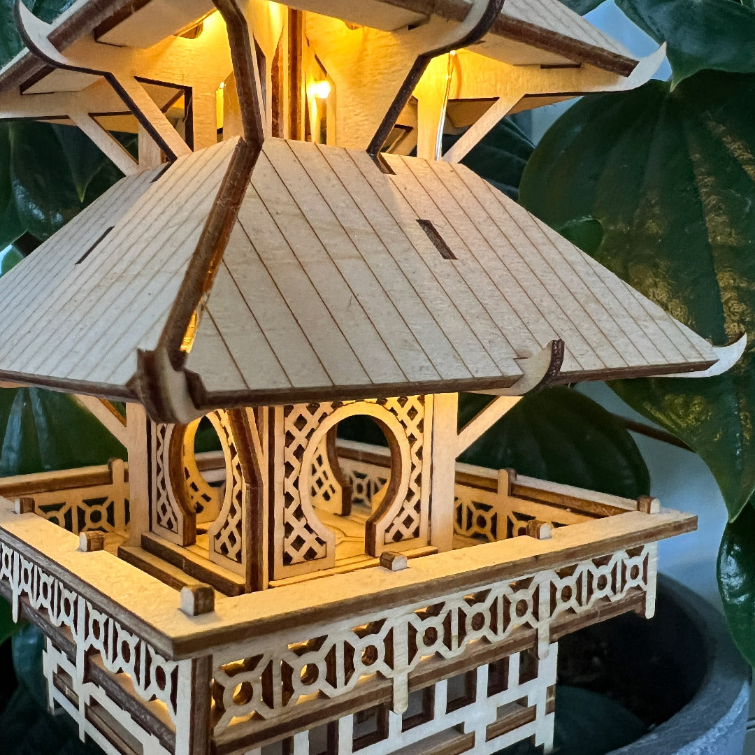 Winziges Baumhaus Tempel der Gelassenheit