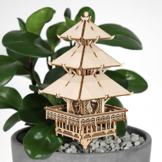 Winziges Baumhaus Tempel der Gelassenheit